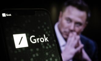 ماسک و GROK