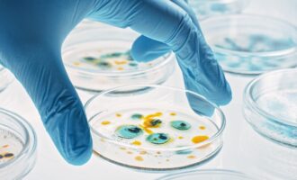 هوش مصنوعی و آنتی‌بیوتیک