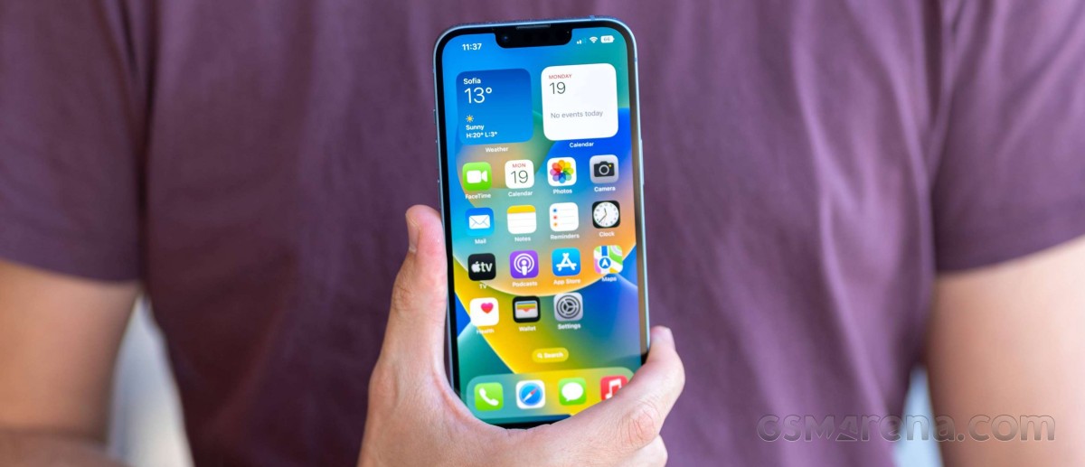 آیفون SE 4