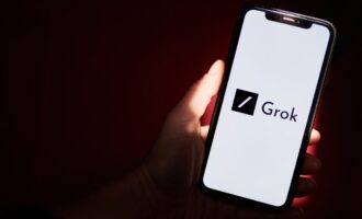 نسخه ویژن grok