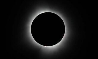 خورشیدگرفتگی کامل بعدی
