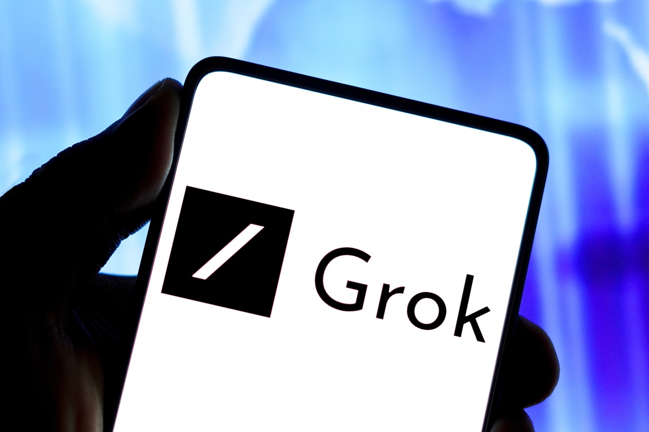 هوش مصنوعی GROK