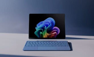 سرفیس لپ‌تاپ