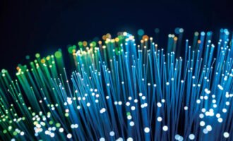 سرعت فیبر نوری