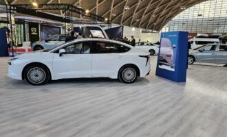 خرید خودروهای برقی