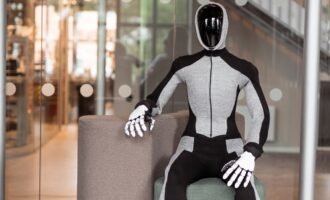 ربات انسان‌نمای NEO از شرکت 1X