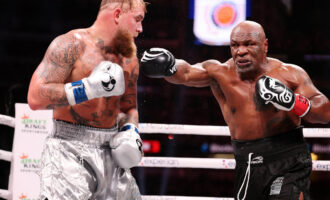 مبارزه مایک تایسون و جیک پاول نتفلیکس