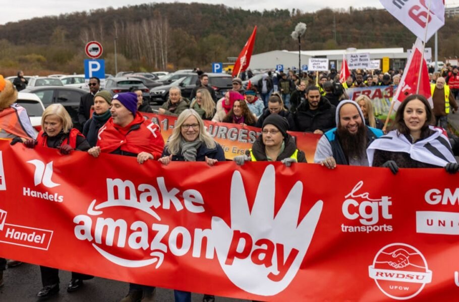 اعتصاب کارگران آمازون