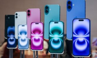 رفرش ریت آیفون 17