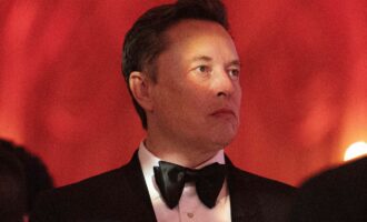 بسته حقوقی ایلان ماسک