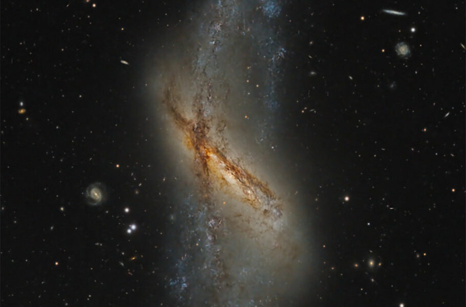 تصویر روز ناسا: کهکشان حلقه‌ای-قطبی NGC 660