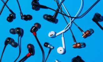 راهنمای خرید بهترین هندزفری سیمی