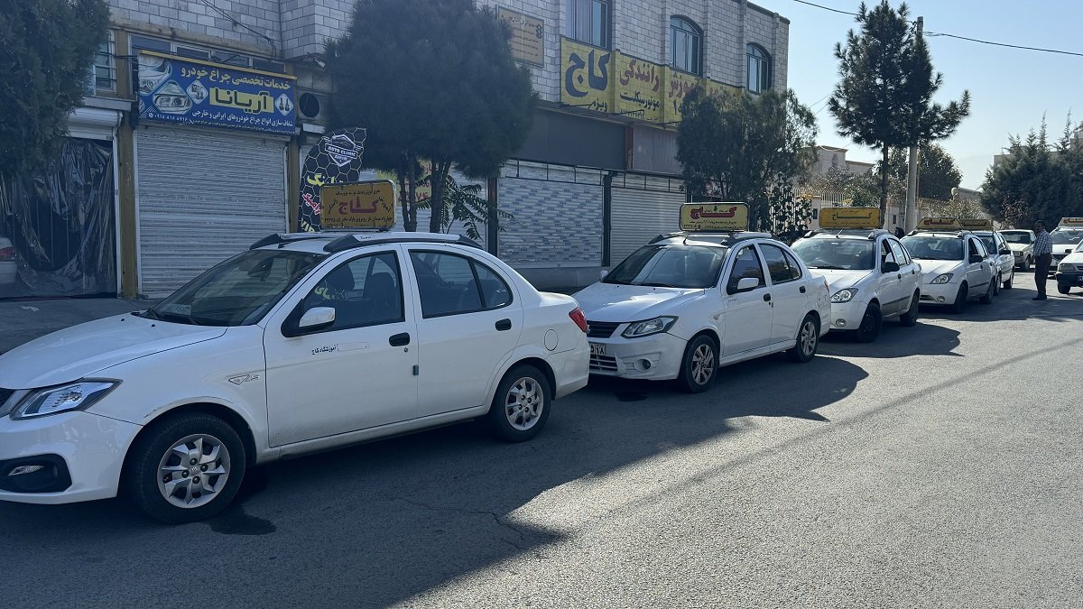 گواهینامه رانندگی پایه سوم