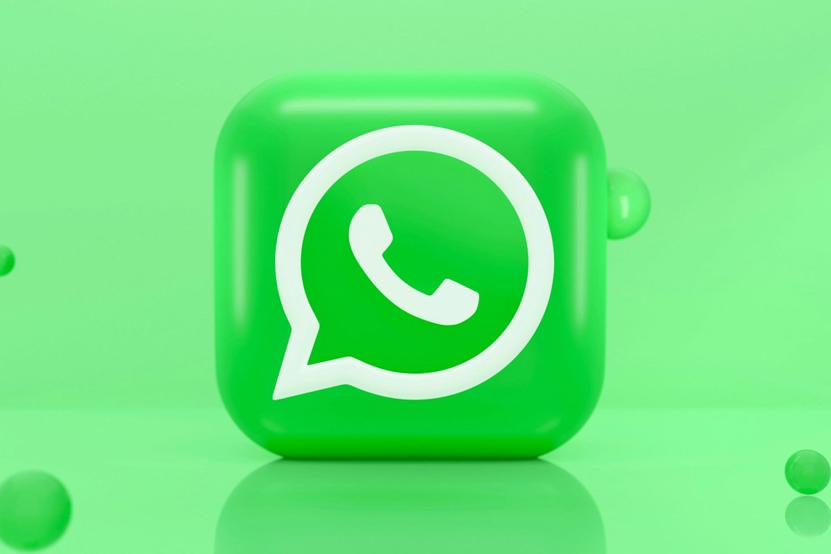 چند حساب واتس‌اپ در iOS