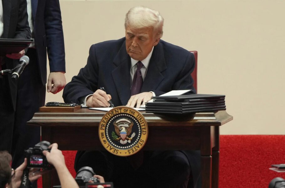 فرمان ترامپ برای خروج از توافق اقلیمی پاریس