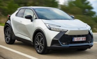 قیمت تویوتا C-HR